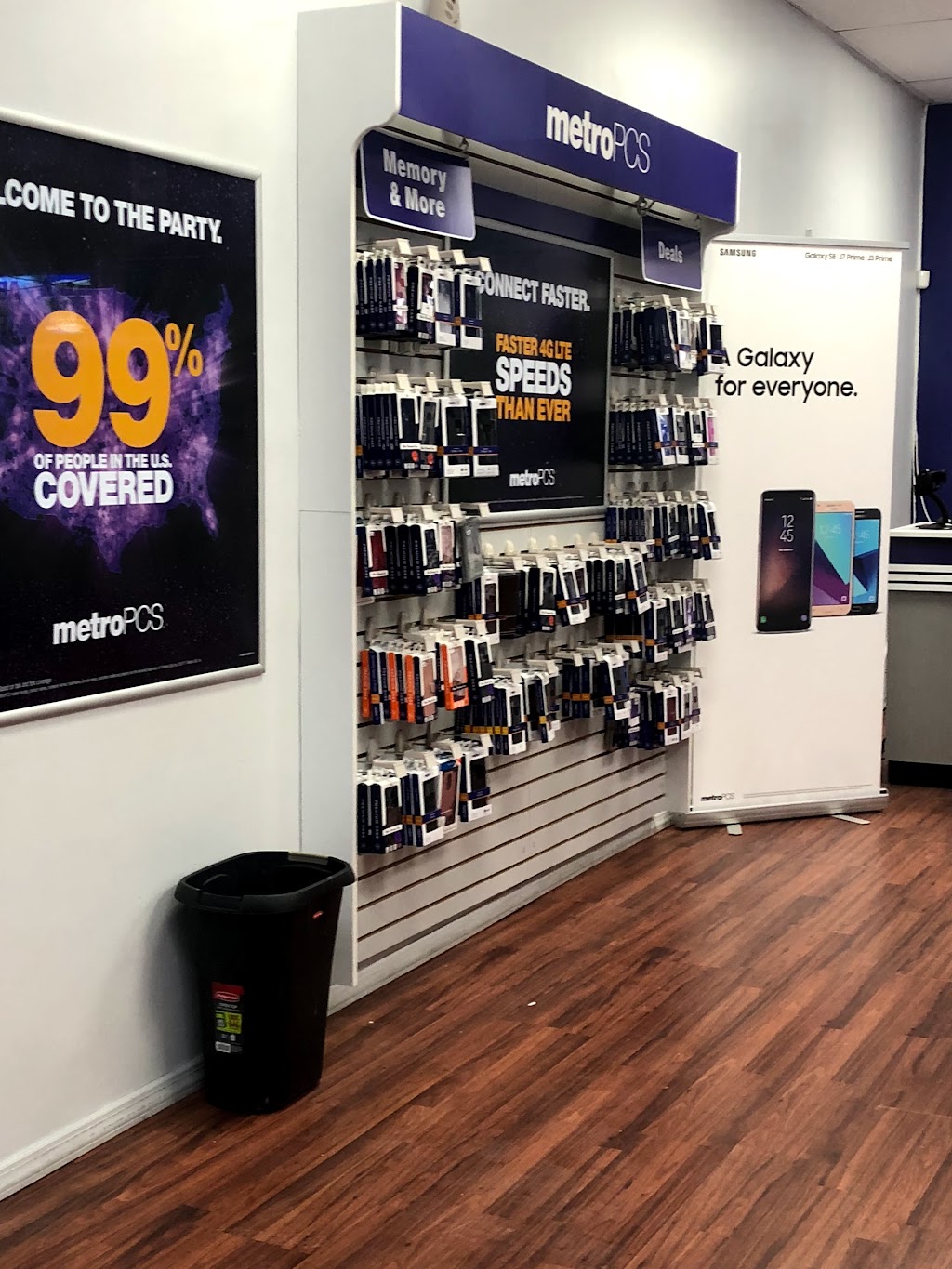 Metro by T-Mobile | 487 E Tremont Ave, Bronx, NY 10457, USA | Phone: (347) 577-0630