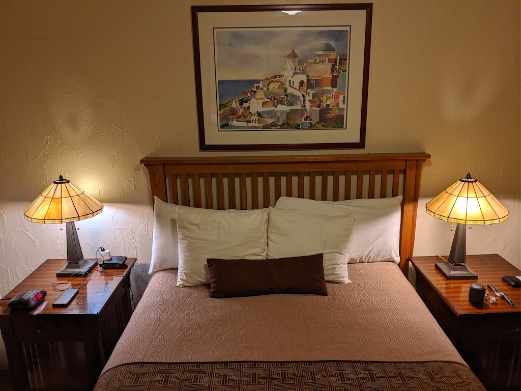 Capitola Venetian Hotel | 1500 Wharf Rd, Capitola, CA 95010, USA | Phone: (831) 476-6471