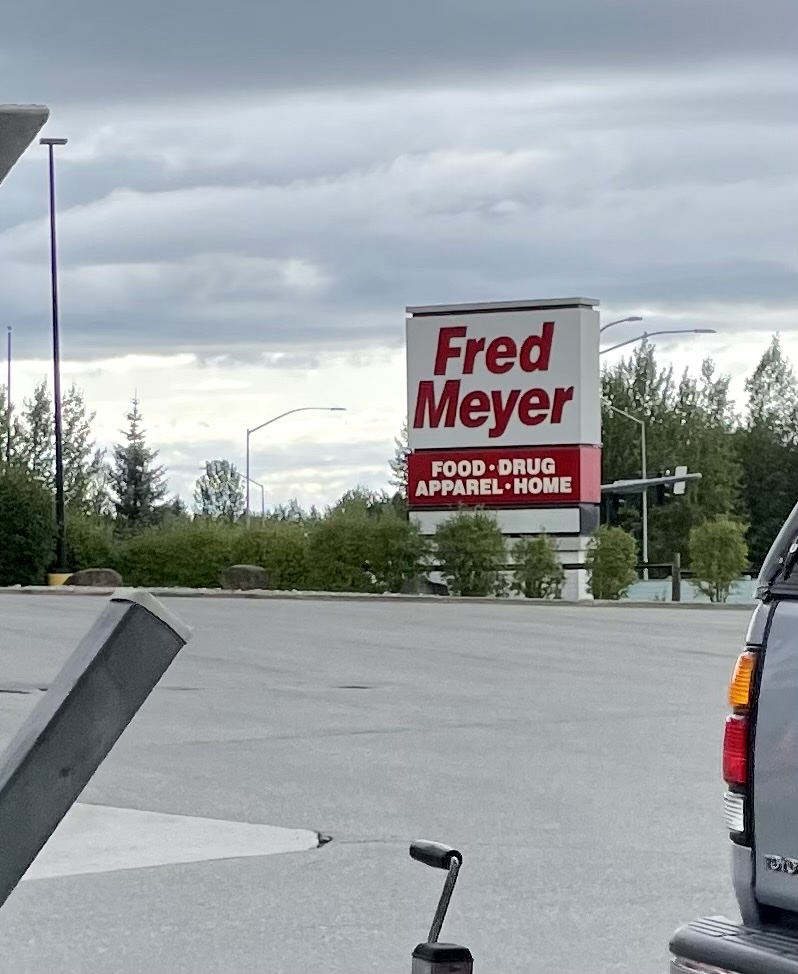 Fred Meyer Fuel Center | 13401 Old Glenn Hwy, Eagle River, AK 99577 | Phone: (907) 689-4066