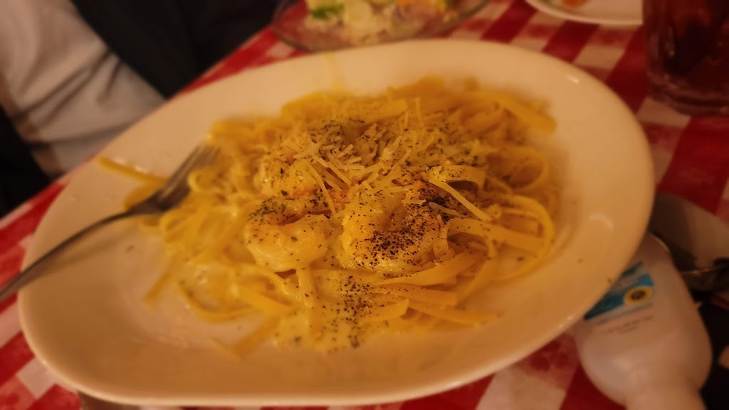 Papa Mazzottis Italian Restaurant | 2252 Lake Ave, Thornton, CO 80241 | Phone: (303) 255-8612