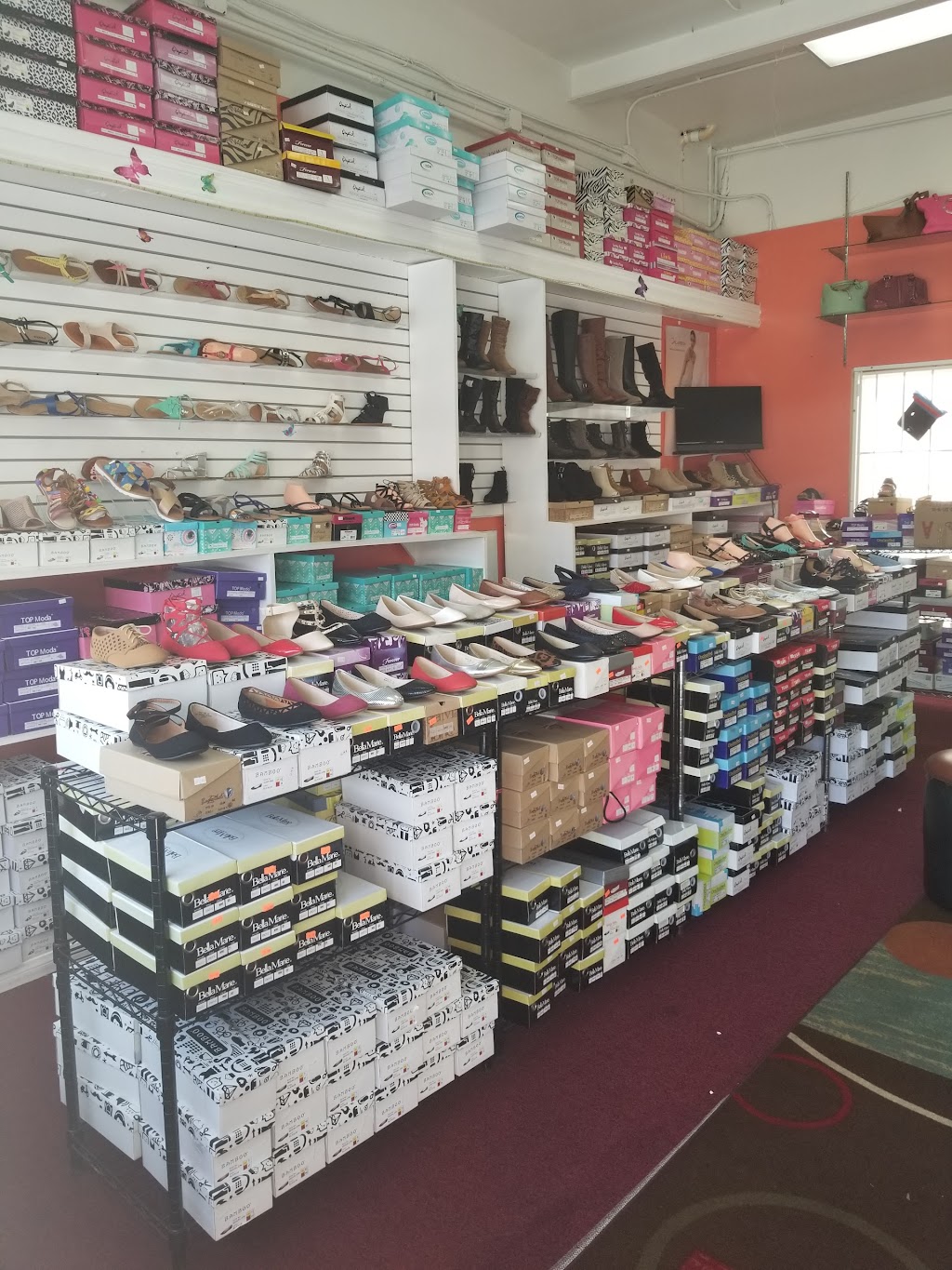 Forever Shoe Store | 3575 W 3rd St, Los Angeles, CA 90020 | Phone: (213) 908-5439