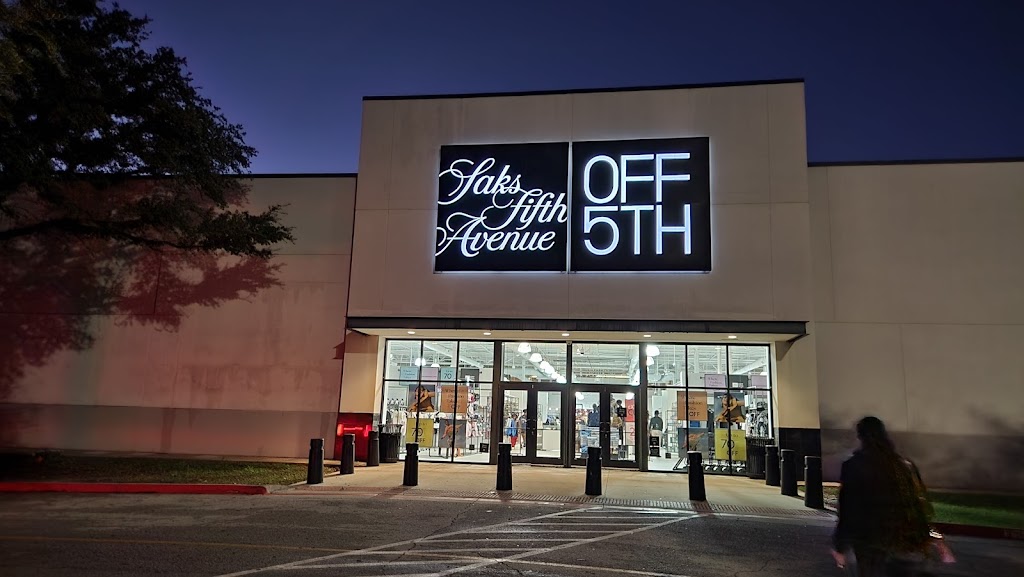 Saks OFF 5TH | 3000 Grapevine Mills Pkwy, Grapevine, TX 76051 | Phone: (972) 724-3500