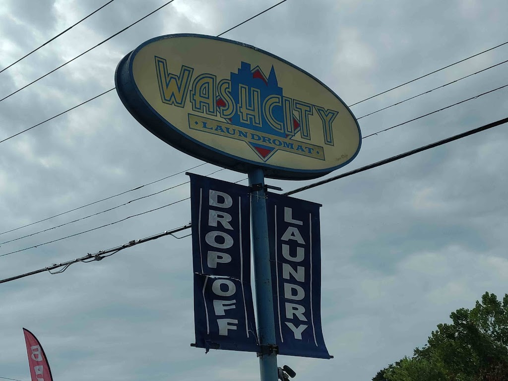 Wash City Laundromat - Arnold | 610 Jeffco Blvd, Arnold, MO 63010, USA | Phone: (636) 229-6640