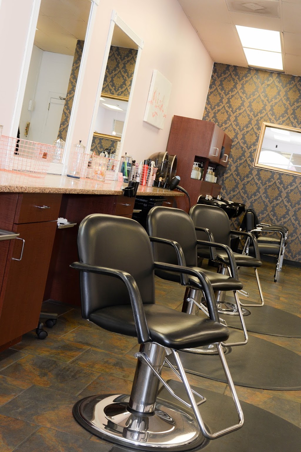 Salon Rosé | 3933 Mid Rivers Mall Dr, Cottleville, MO 63376, USA | Phone: (636) 439-7729