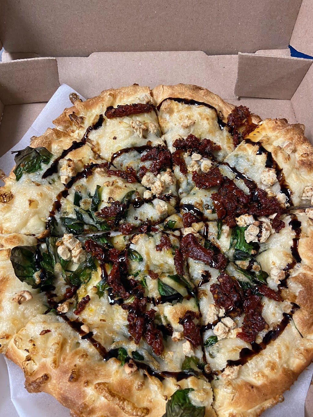 Primoz Pizzeria Mentor | 9250 Diamond Centre Dr, Mentor, OH 44060, USA | Phone: (440) 352-1352