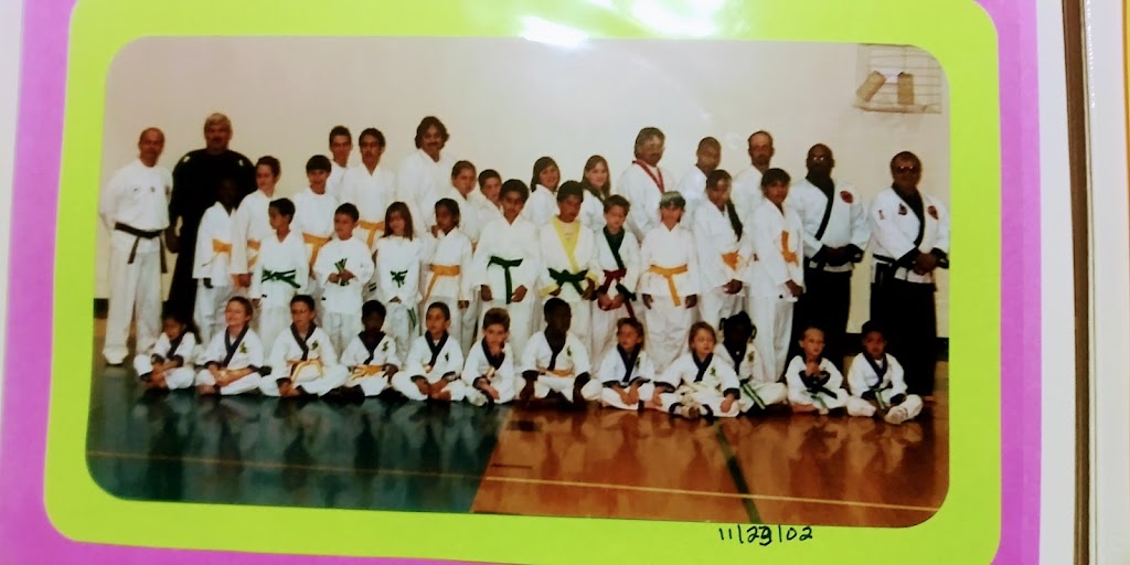 The Academy of Applied Martial Arts | 13631 Navajo Rd, Apple Valley, CA 92308, USA | Phone: (760) 792-8532
