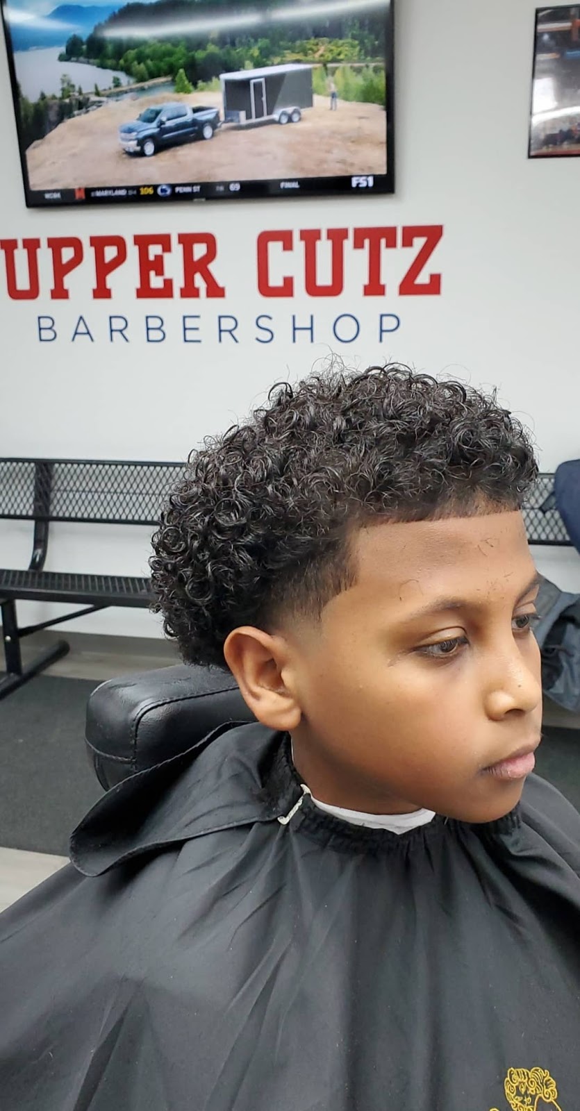 Upper Cutz Barbershop LLC | 3926 Cedar Grove Pkwy, St Paul, MN 55122, USA | Phone: (651) 528-6773