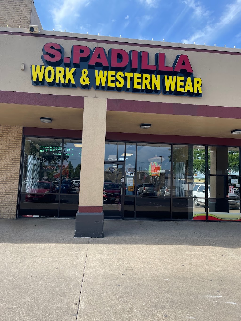 S.Padilla Work & Western Wear | 2524 Gus Thomasson Rd, Dallas, TX 75228, USA | Phone: (972) 685-6062