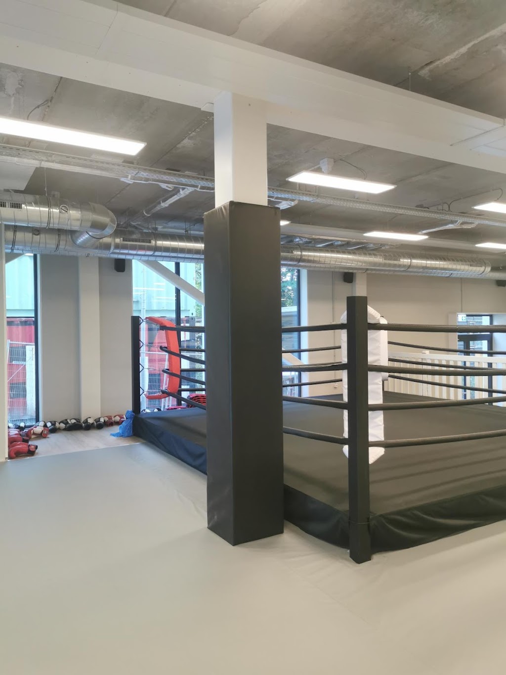 USC School of Boxing | H.J.E. Wenckebachweg 38, 1096 AN Amsterdam, Netherlands | Phone: 020 525 8955