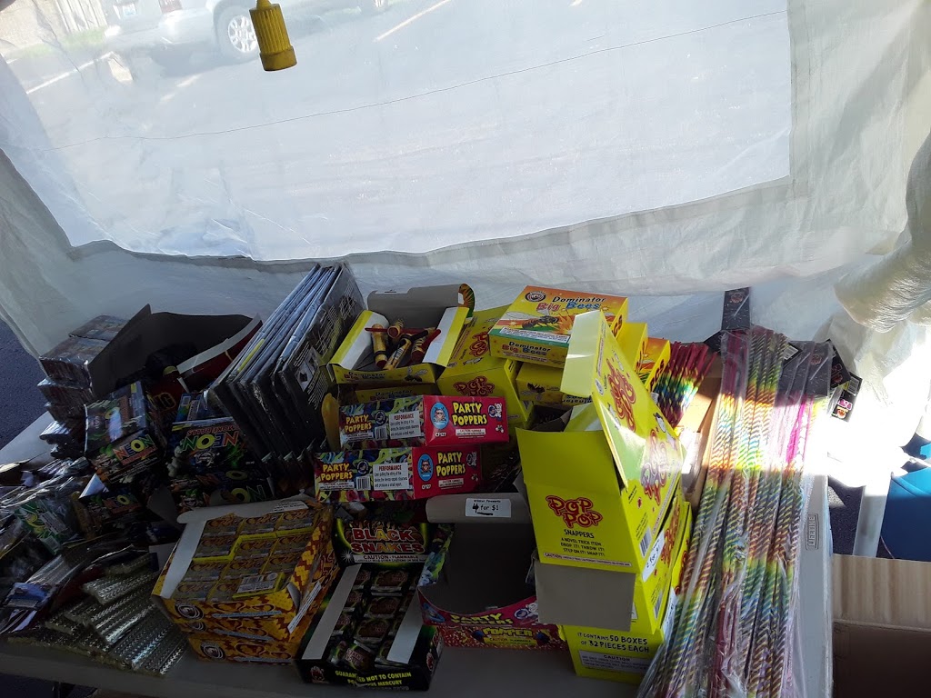 Wildcat Fireworks | 2040 B, Lexington Rd, Nicholasville, KY 40356, USA | Phone: (859) 887-2552