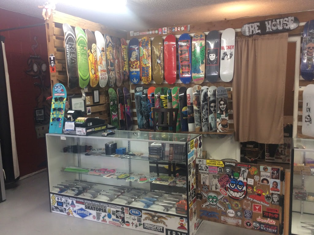 House of Vista Skateboard Shop | 637 S Santa Fe Ave C, Vista, CA 92083, USA | Phone: (760) 724-1355