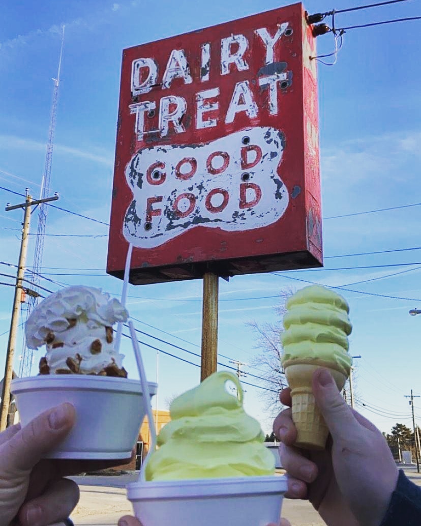 Edon Dairy Treat | 104 S Michigan St, Edon, OH 43518, USA | Phone: (419) 272-2331