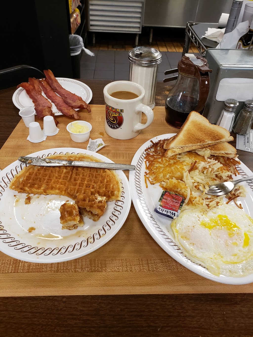 Waffle House | 2140 Moody Pkwy, Moody, AL 35004, USA | Phone: (205) 640-4579