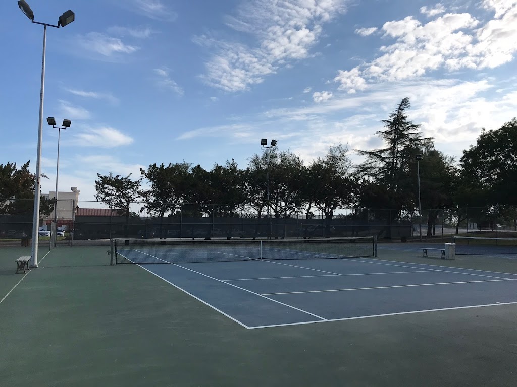Plaza Park Tennis Courts | 081 080-028, Visalia, CA 93277 | Phone: (559) 713-4365