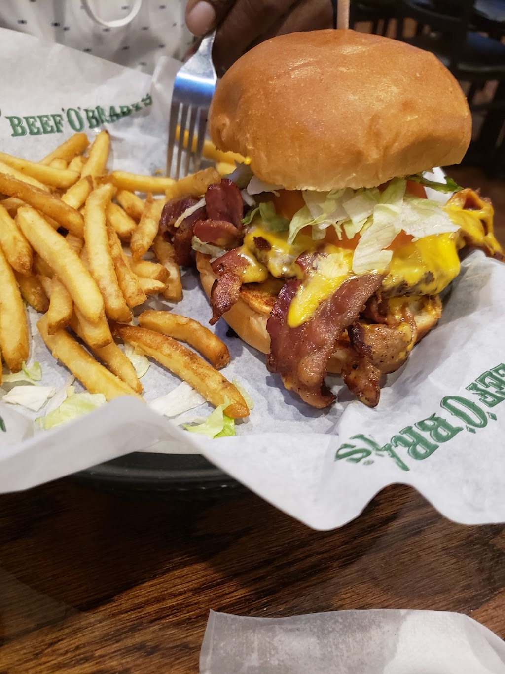 Beef O Bradys | 2561 E State Rd 60, Valrico, FL 33594, USA | Phone: (813) 655-1055