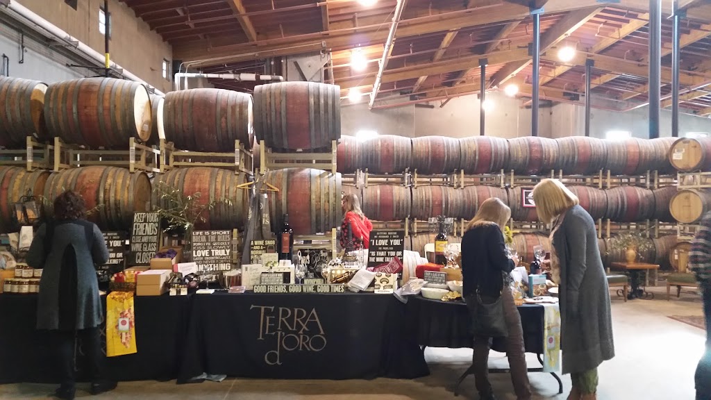 Terra d’Oro Winery | 20680 Shenandoah School Rd, Plymouth, CA 95669, USA | Phone: (209) 245-6942