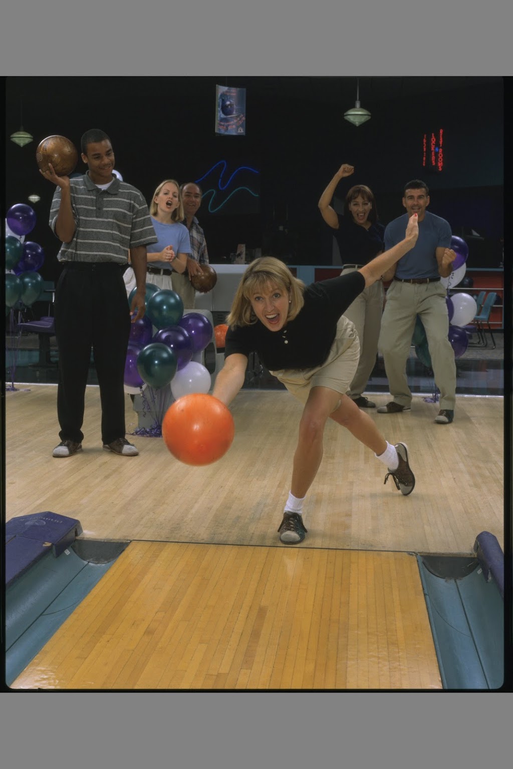 WOODHAVEN BOWL-A-RAMA | 20000 Van Horn Rd, Woodhaven, MI 48183, USA | Phone: (734) 675-3554