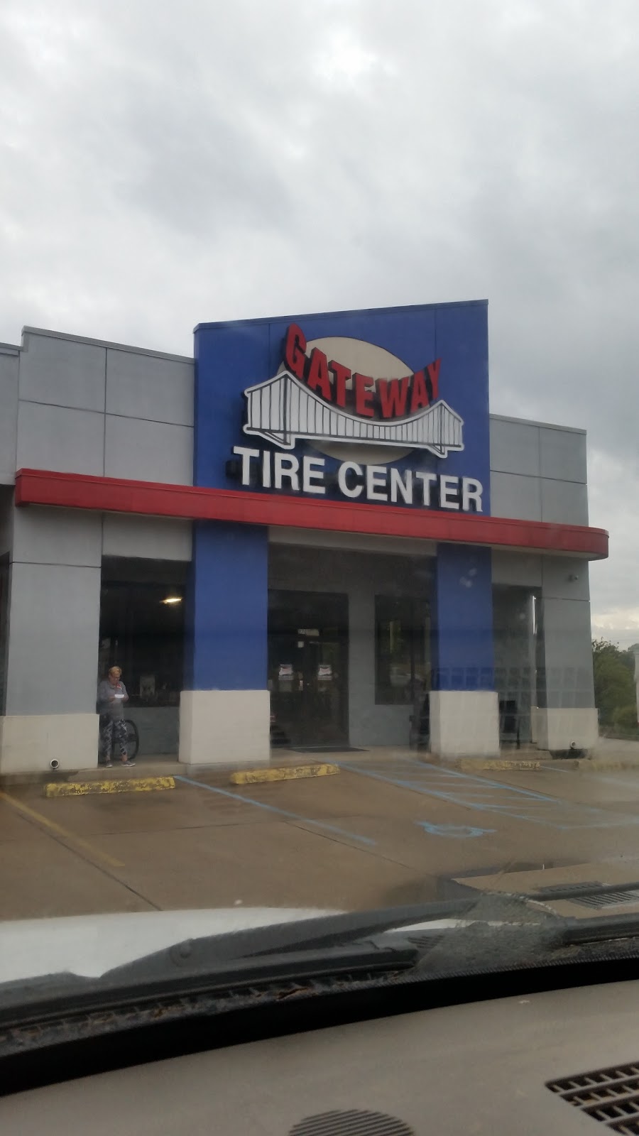 Gateway Tire & Service Center | 2705 Kirby Whitten Rd, Memphis, TN 38133, USA | Phone: (901) 379-0610