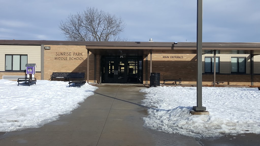 Sunrise Park Middle School | 2399 Cedar Ave, White Bear Lake, MN 55110, USA | Phone: (651) 653-2700