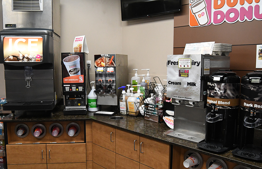 Mickey Mart | 704 N Main St, Wellington, OH 44090, USA | Phone: (440) 647-9400