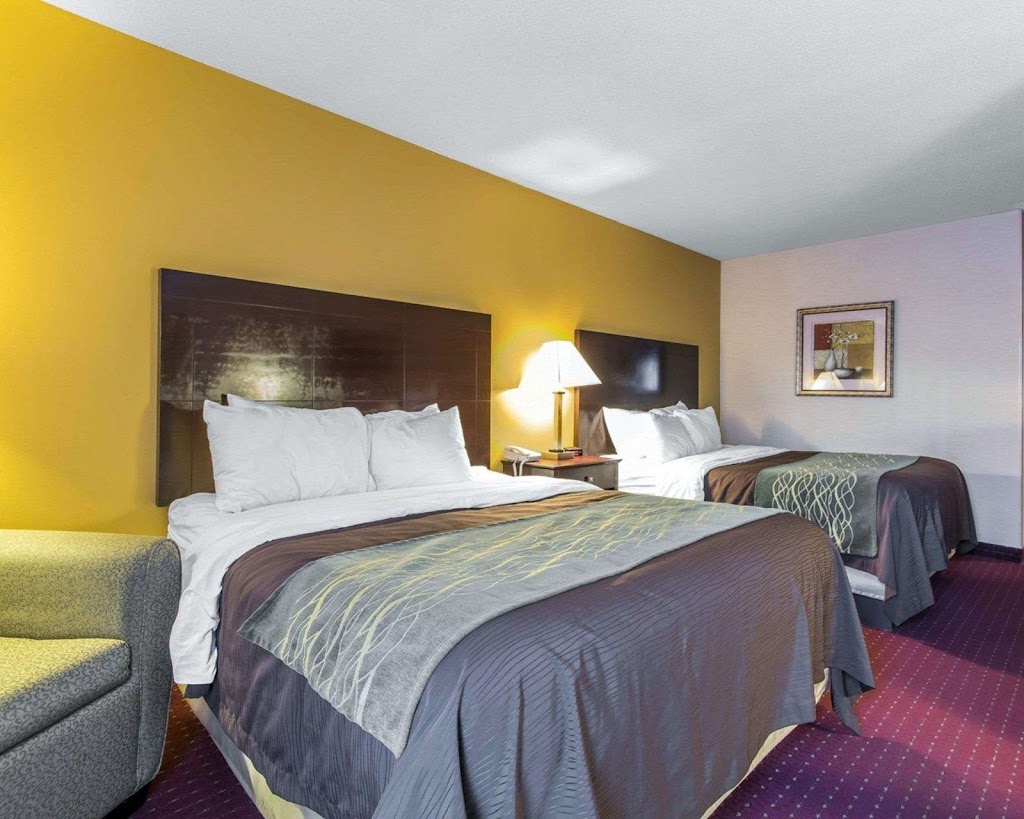 Quality Inn | 1050 Fashion Ridge Rd, Dry Ridge, KY 41035, USA | Phone: (859) 824-7121