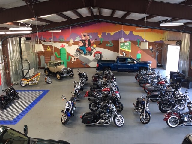 Hog Heaven - IQ Auto Buyers | 17380 Groeschke Rd, Houston, TX 77084, USA | Phone: (713) 691-3900