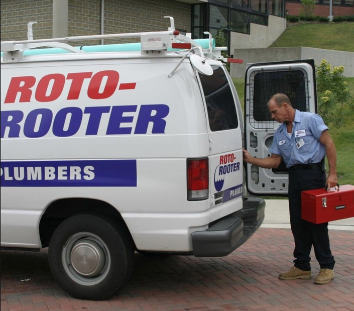 Roto-Rooter Plumbing & Water Cleanup | 2209 Rockefeller Dr, Ceres, CA 95307, USA | Phone: (209) 208-9216