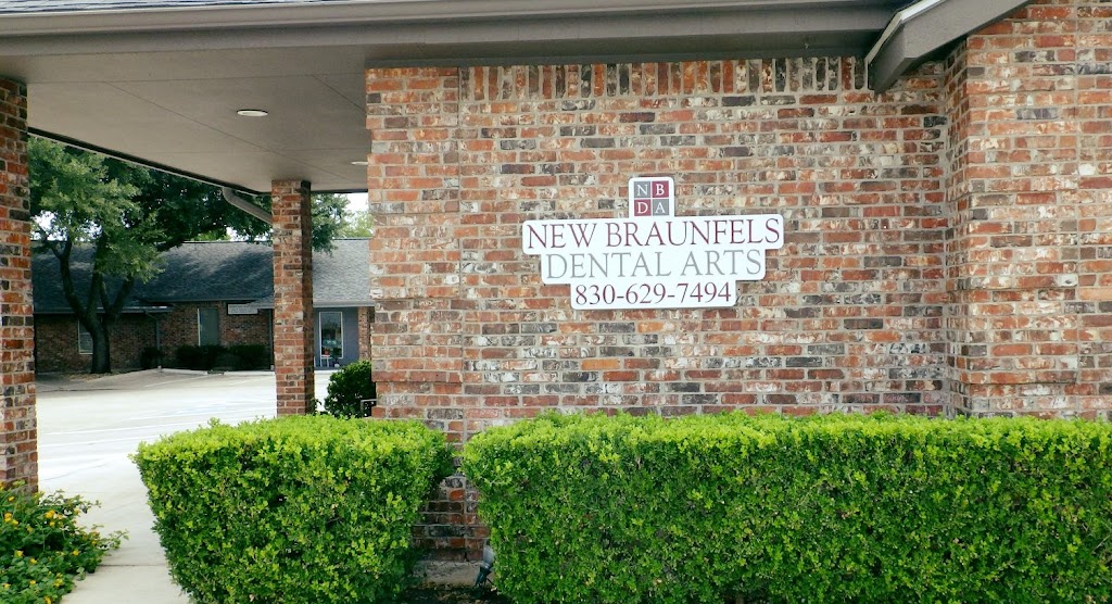 New Braunfels Dental Arts | 833 Landa St, New Braunfels, TX 78130, USA | Phone: (830) 629-7494