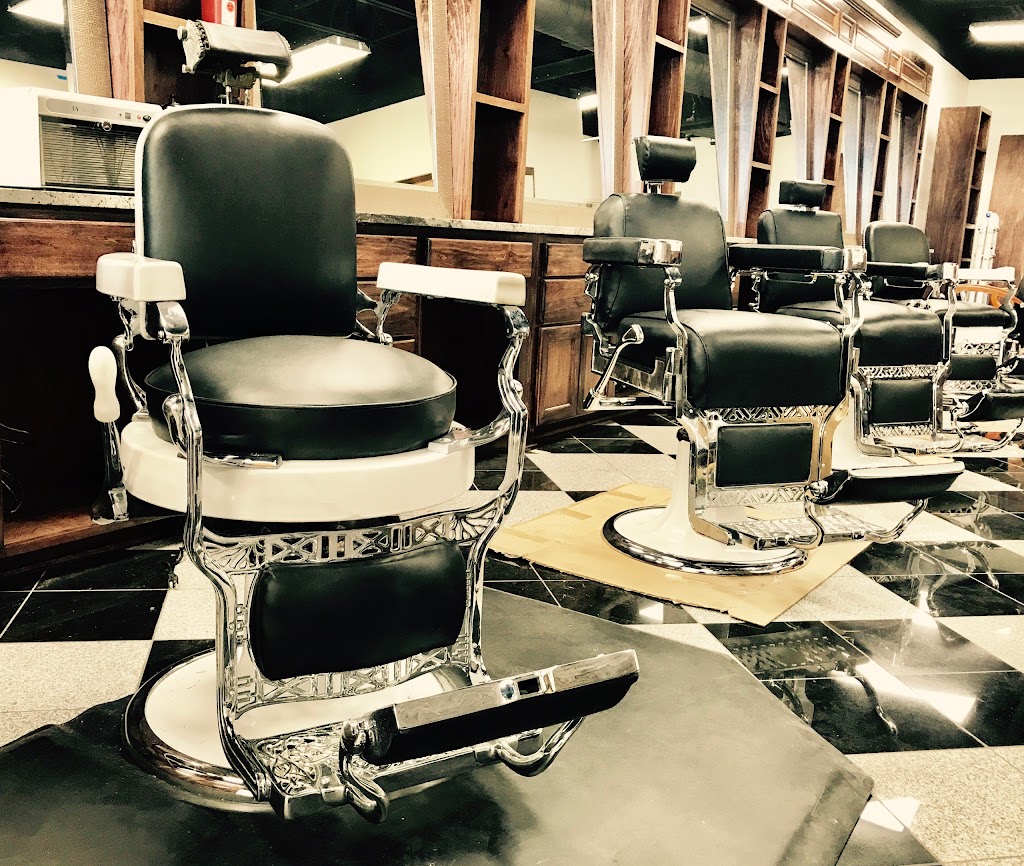 Luis Barber Classic Barbershop | 3015 Belshire Village Dr #112, Spring Hill, TN 37174, USA | Phone: (615) 302-8882
