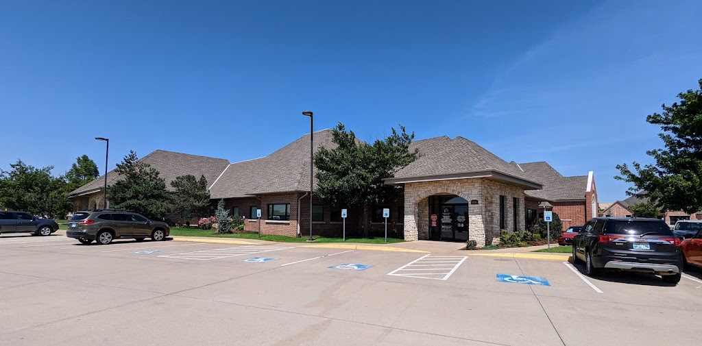 Canadian Valley Family Care | 1491 Health Center Pkwy, Yukon, OK 73099, USA | Phone: (405) 806-2200