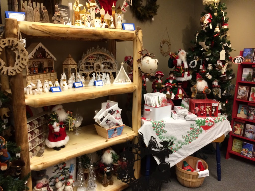 Leanin Tree Gift Shop | 6055 Longbow Dr, Boulder, CO 80301, USA | Phone: (303) 530-1442