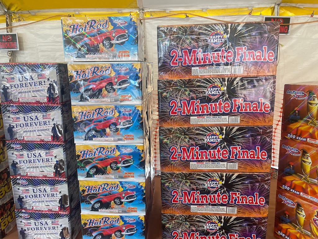 Mr. Ronnies Fireworks | 22131 LA-20, Vacherie, LA 70090, USA | Phone: (985) 637-1985