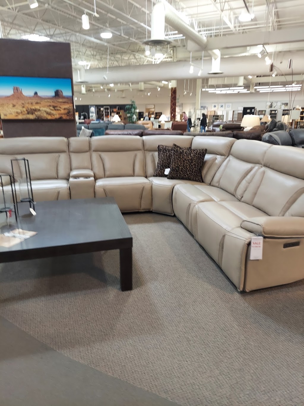 American Furniture Outlet and Clearance Center | 801 Comanche Rd NE, Albuquerque, NM 87107, USA | Phone: (505) 761-3200