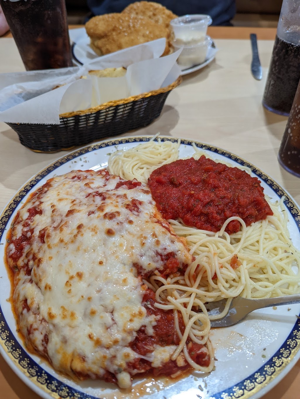 Mona Lisa Italian & American Restaurant | 133 Brady St Exd, Ramseur, NC 27316, USA | Phone: (336) 824-2442