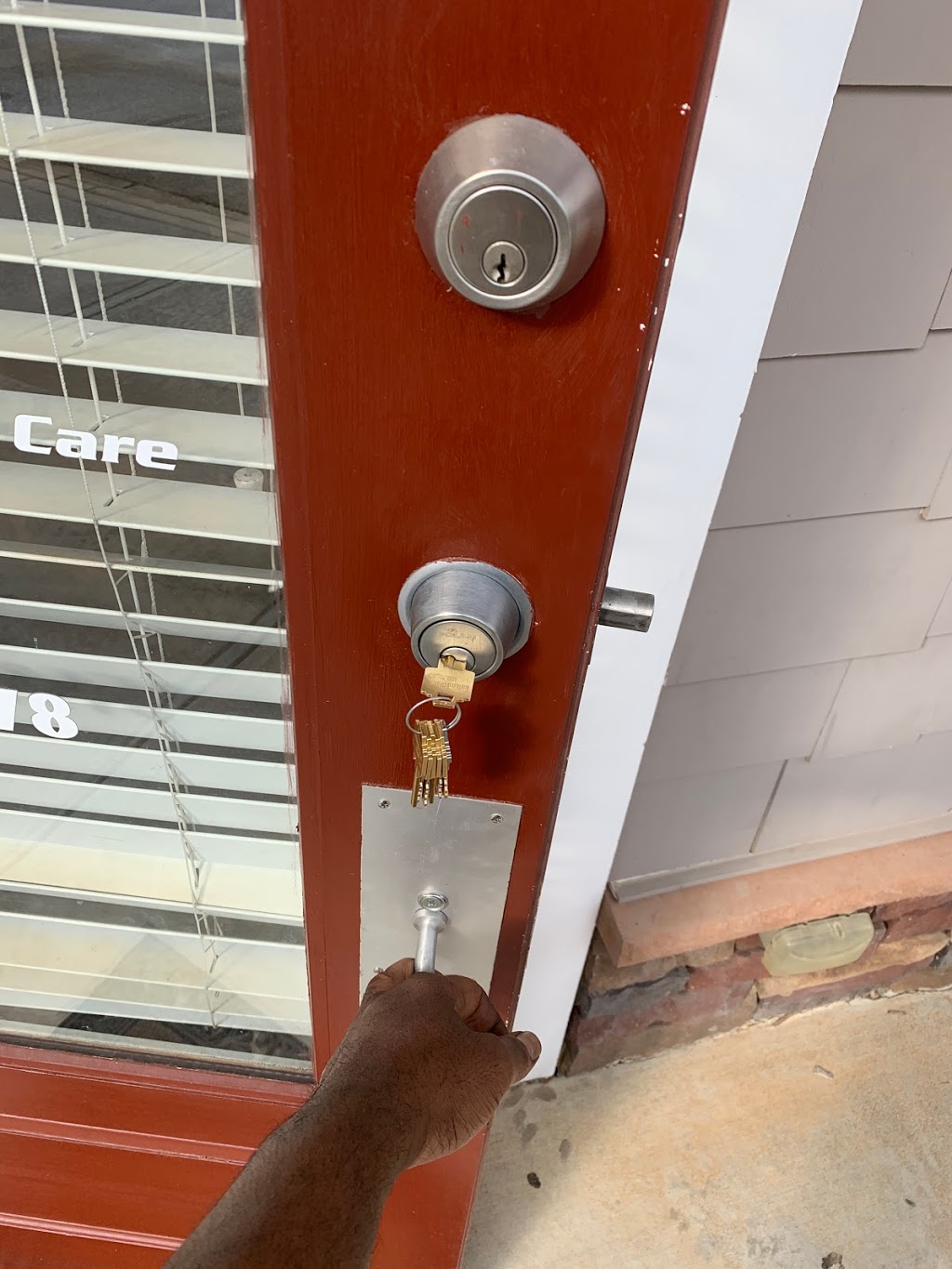 KeyMe Locksmiths | 3949 E Chandler Blvd, Phoenix, AZ 85048, USA | Phone: (480) 436-7891