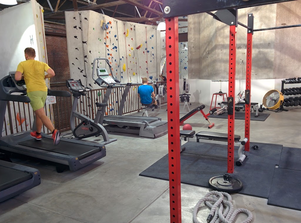 The Stronghold Climbing Gym | 650 S Ave 21, Los Angeles, CA 90031, USA | Phone: (323) 505-7000