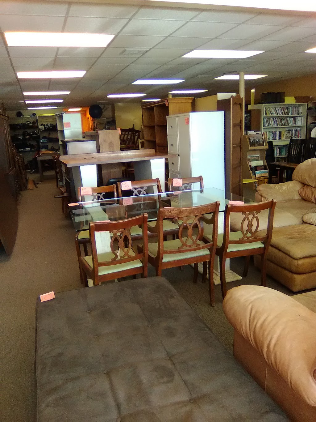 Hidden Treasures Thrift Store | 2915 Pentagon Dr, St Anthony, MN 55418, USA | Phone: (612) 706-3223