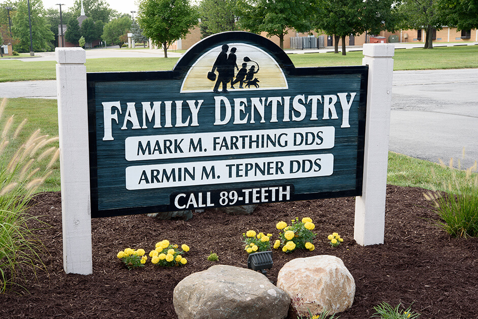 Dr. Mark M. Farthing | 8602 E 10th St, Indianapolis, IN 46219, USA | Phone: (317) 898-3384