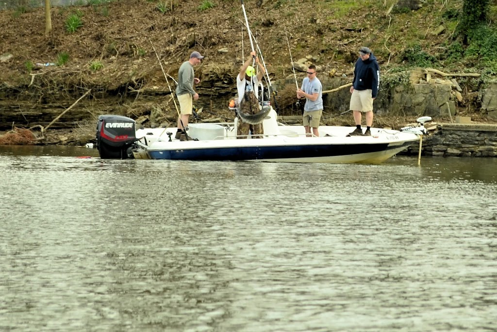 Stripemasters Guide Service | Smith Lake Dam Rd, Jasper, AL 35504, USA | Phone: (205) 544-1310