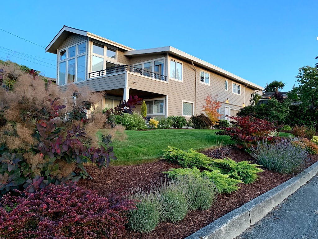 Hummingbird Hill Park | 1000 Edmonds St, Edmonds, WA 98020, USA | Phone: (425) 771-0230