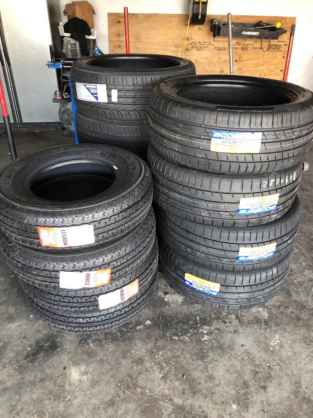 Renato tire 24x7 | 16211 Cactus St, Hesperia, CA 92345, USA | Phone: (424) 200-9827