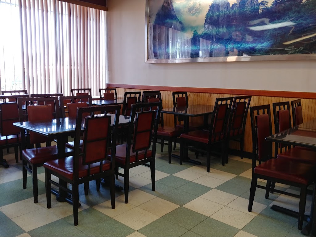 China King | 1106 Shackelford Rd, Florissant, MO 63031 | Phone: (314) 838-8838