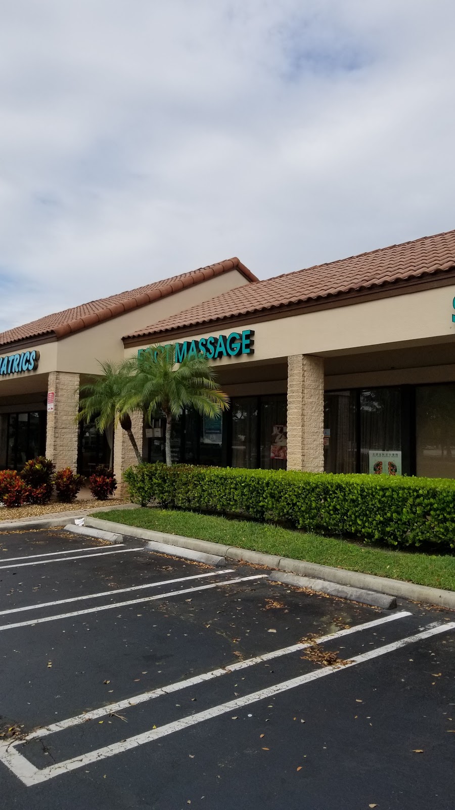 Han Ting Massage Lounge | 991 N University Dr, Coral Springs, FL 33071, USA | Phone: (754) 529-8888
