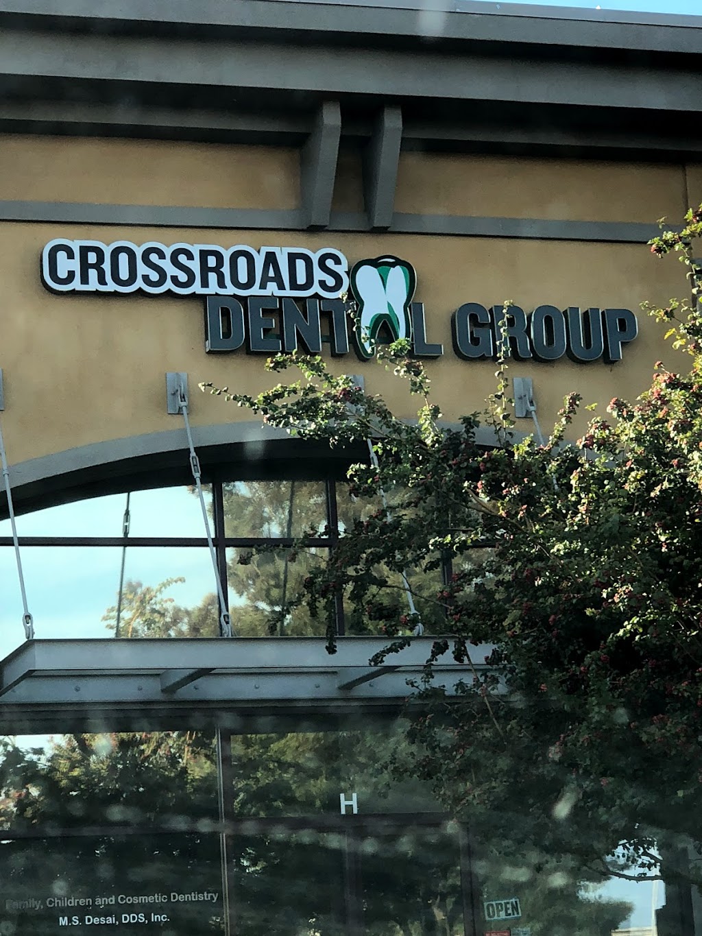 Crossroads Dental Group | 2401 Claribel Rd Suite H, Riverbank, CA 95367 | Phone: (209) 869-4000