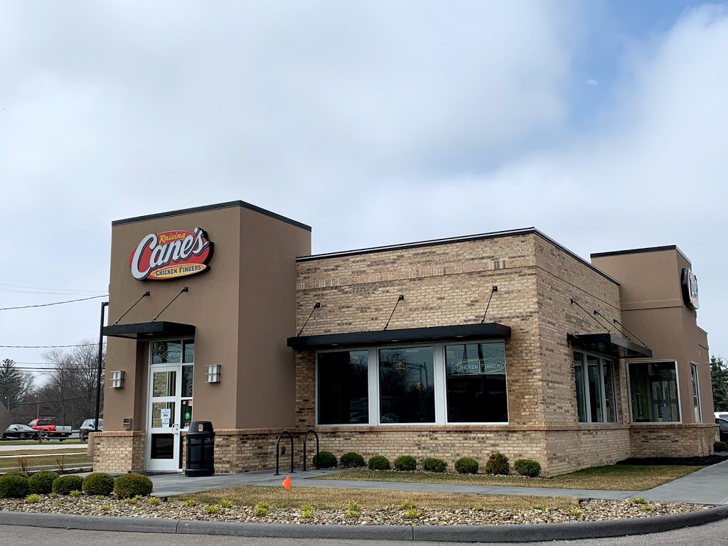 Raising Canes Chicken Fingers | 14356 Pearl Rd, Strongsville, OH 44136, USA | Phone: (440) 783-9231