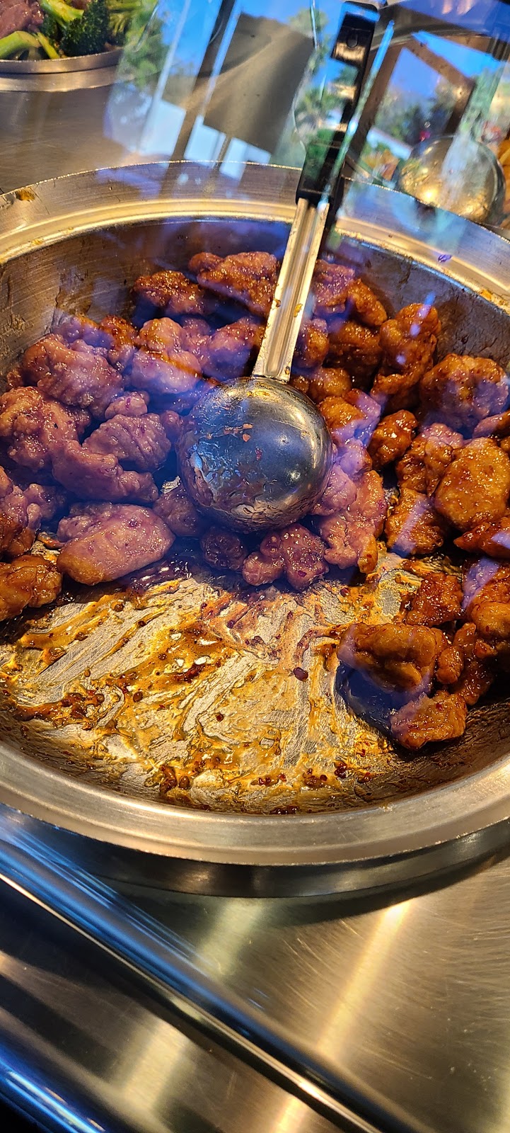 Panda Express | 4467 Mission Blvd, Montclair, CA 91763, USA | Phone: (909) 628-1177