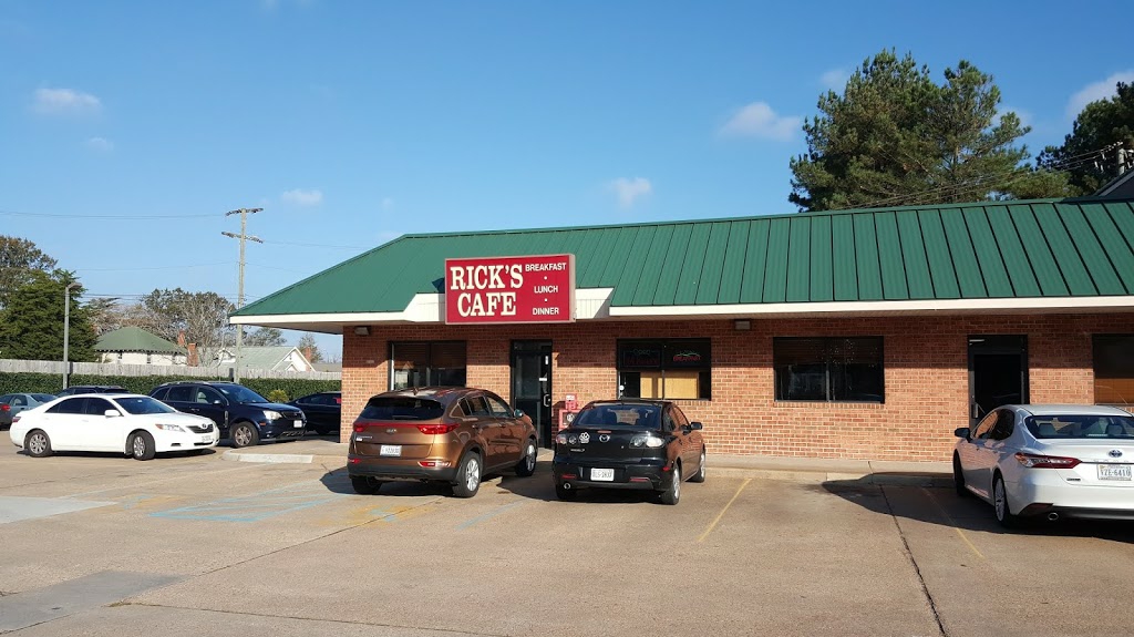 Ricks Cafe | 1612 Virginia Beach Blvd, Virginia Beach, VA 23454, USA | Phone: (757) 425-1625