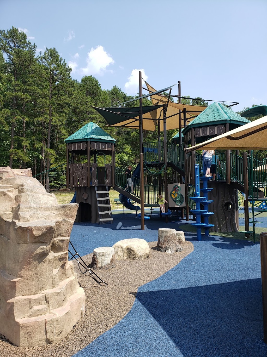 Archdale Recreation Center at Creekside Park | 214 Park Dr, Archdale, NC 27263, USA | Phone: (336) 434-7315