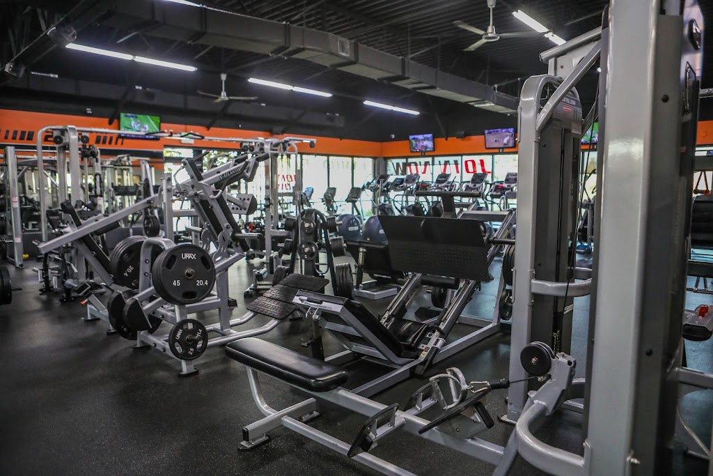 Powerhouse Gym Aurora | 15270 E Hampden Ave, Aurora, CO 80014, USA | Phone: (303) 766-1900