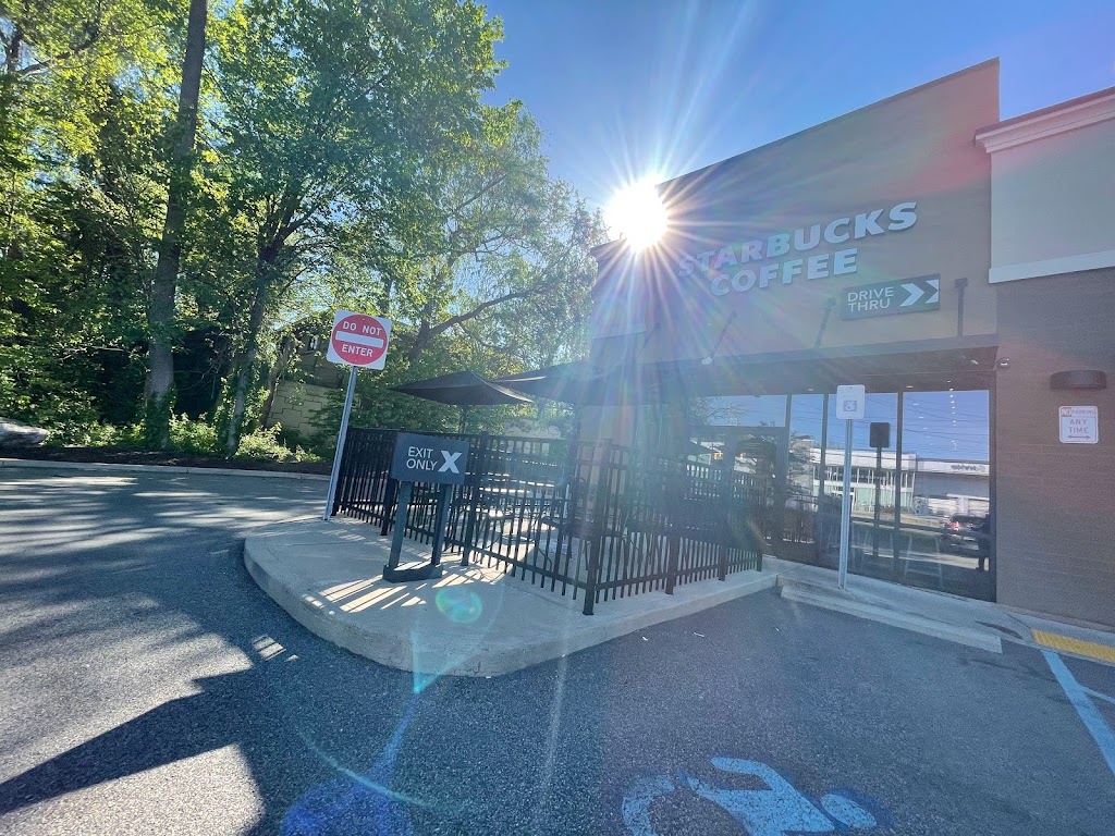 Starbucks | 3025 E Main St, Mohegan Lake, NY 10547, USA | Phone: (845) 587-1881